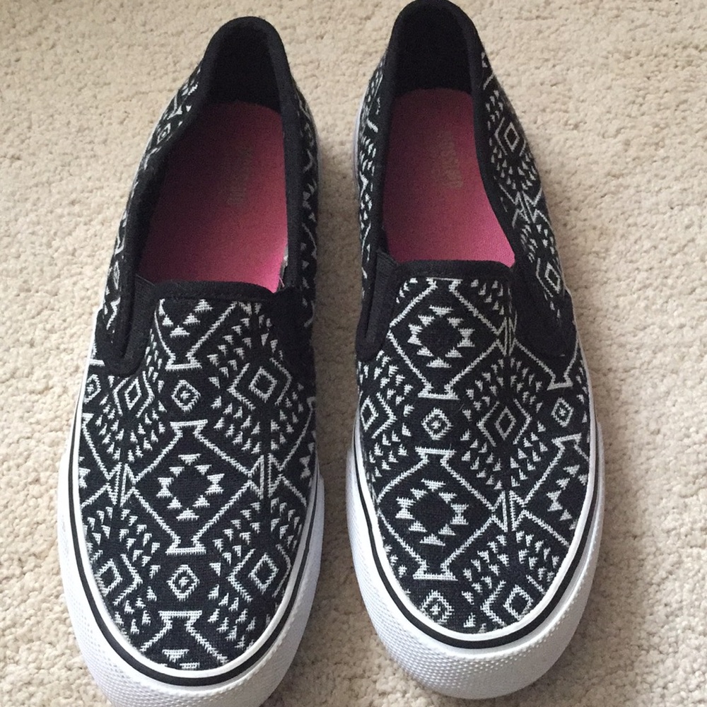 Slip ons